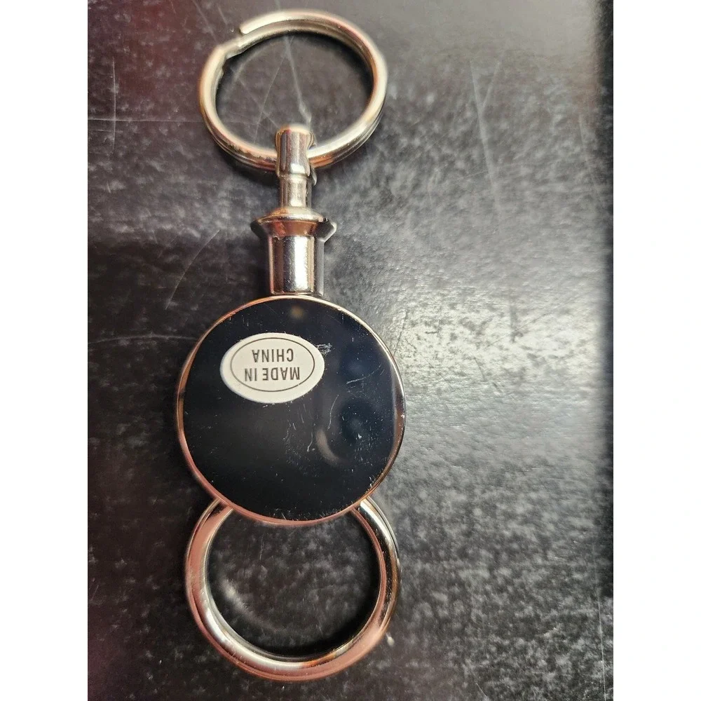 Volvo Keychain Key Ring Swivel Design Car Logo Silver Fan Gift Box